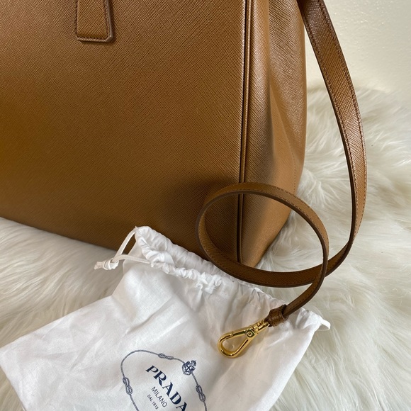 New Prada Galleria Saffiano Leather LARGE Bag NEW! - Picture 10 of 14